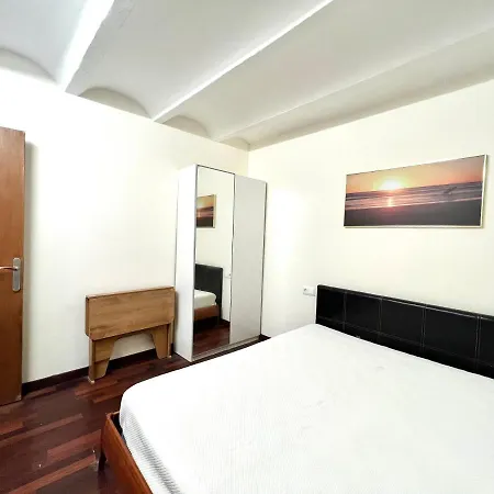 Apartment Close Park Gueell 2 *