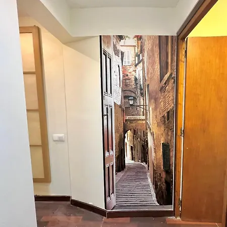 Close Park Gueell 2 * Барселона